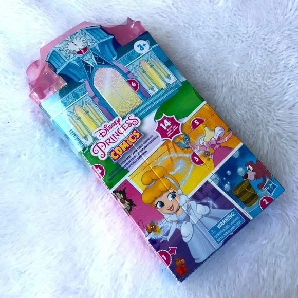 39. 2xHOST PICK! NEW! Disney Princess Comics Toy Castle Game - Picture 3 of 4